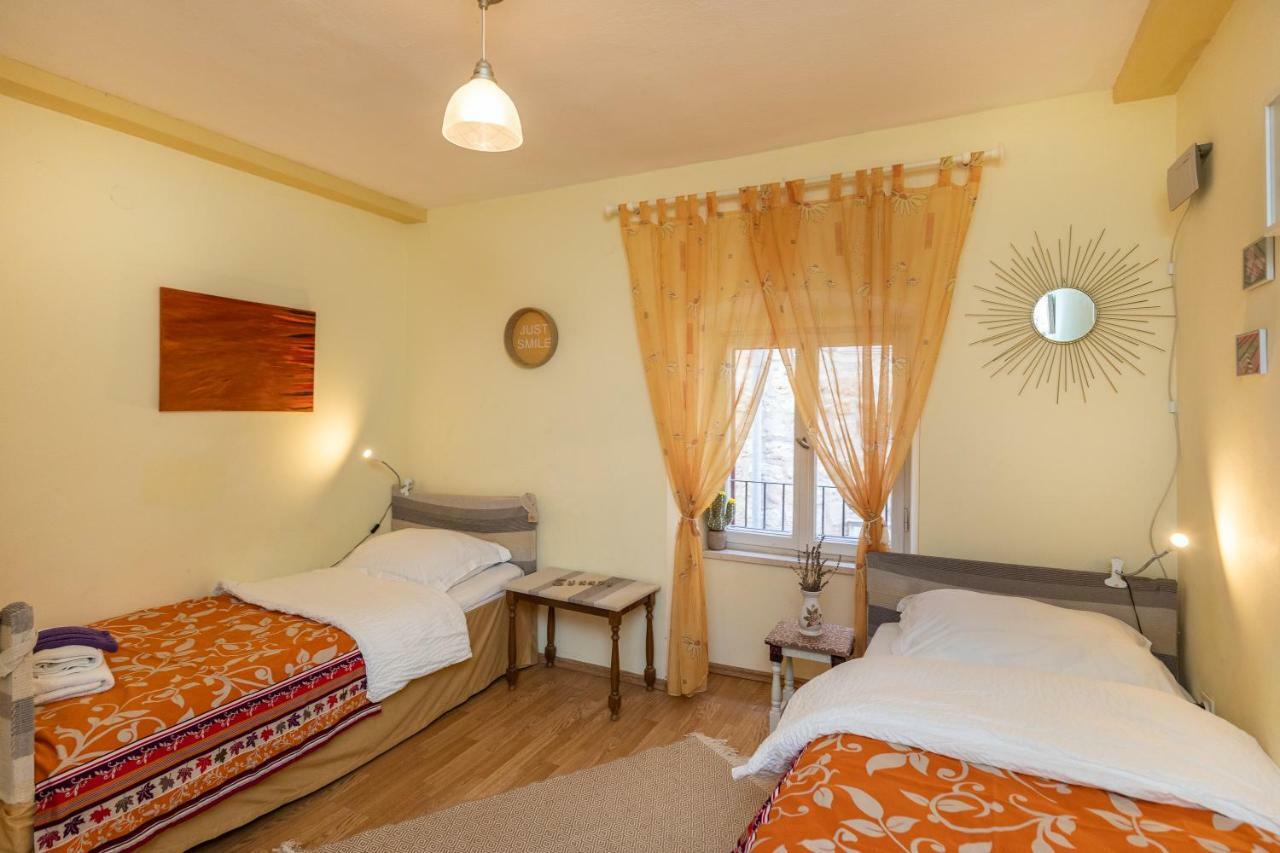 Guest House Blue Wave Dubrovnik Bagian luar foto